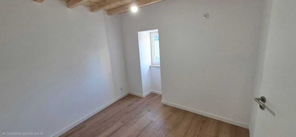 Moradia T2 + 1 Alcorochel