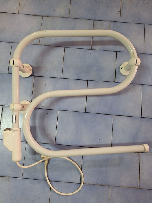 Secador/aquecedor de toalhas elétrico de parede
