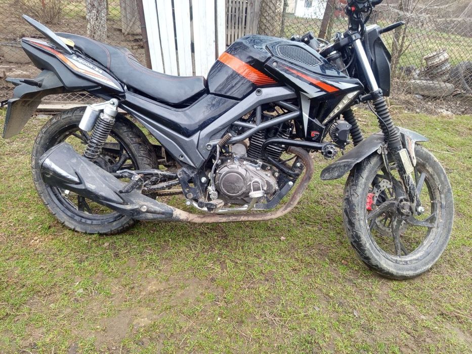 Продам спарк 200 р 34