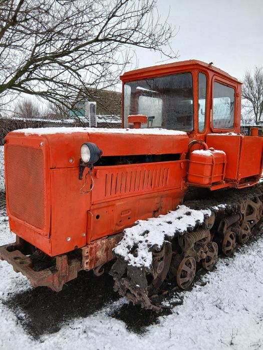 Трактор гусеничний ДТ-75 в гарному стані