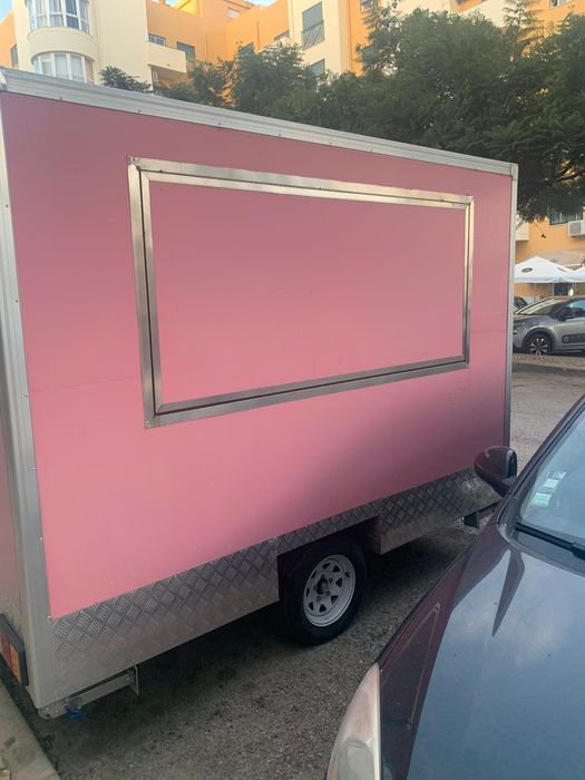 Vende-se: Atrelado / Trailer para Food Truck (Rosa)