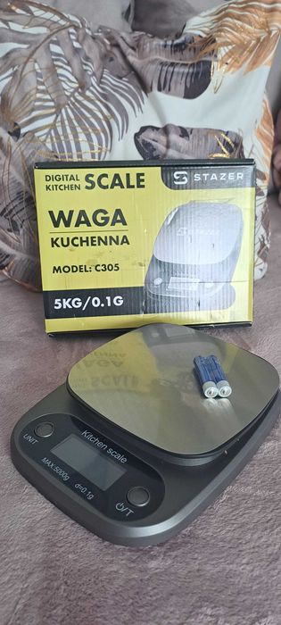 Waga kuchenna elektroniczna, nowa, baterie gratis!