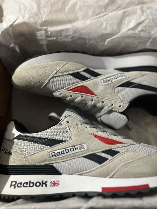 Продам кросівки  reebok lx2200 44