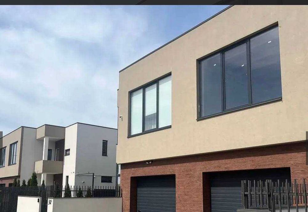 Продається зданий дуплекс з наповненням у Крихівцях.