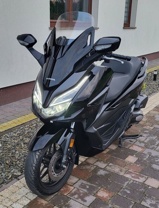 Skuter Piaggio Medley 2022r super stan. Forza