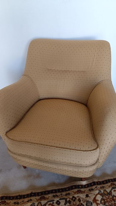 2 poltronas robustas