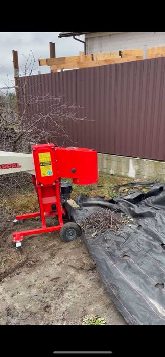 Щепування, подрібнення гілок, розліснення, чистка ділянки