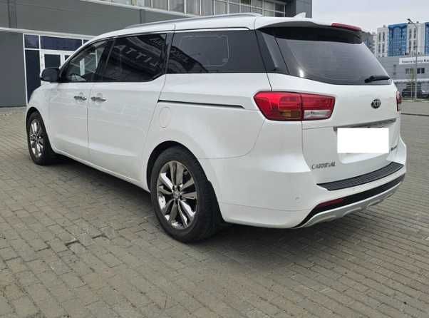 Kia Carnival, 2016