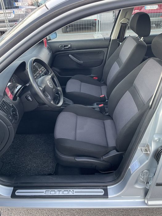 VW Golf 4 1.6 2001рік 154тис.км