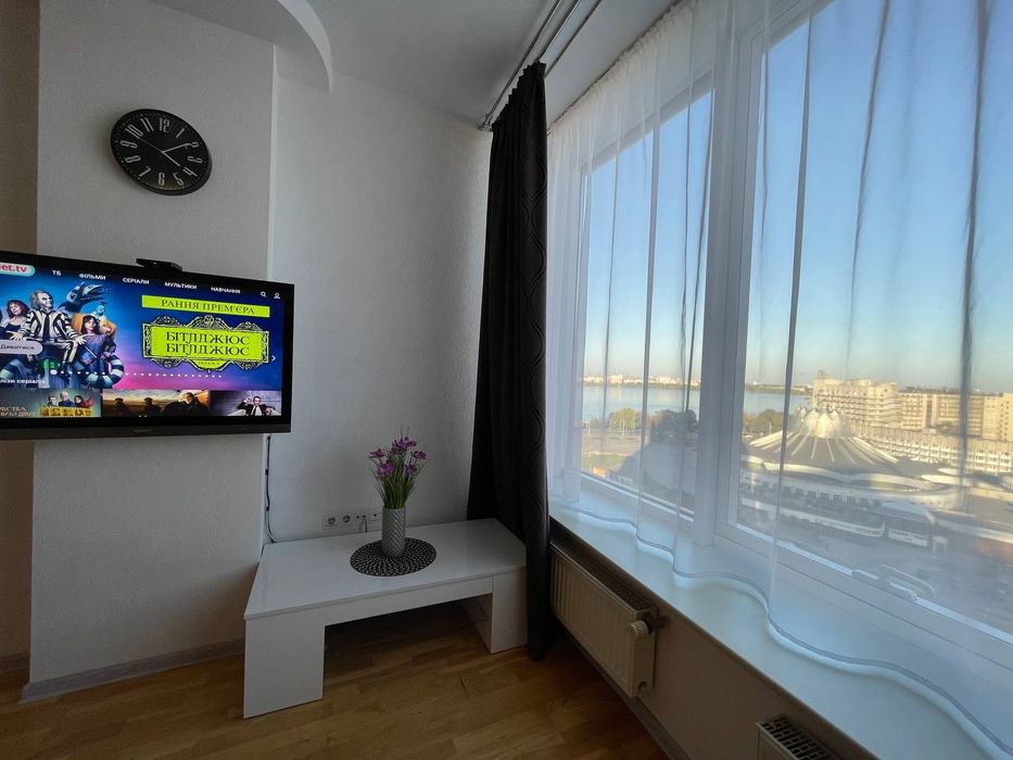 Квартира погодинно, подобово 2 кв в Мост сіті