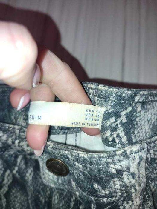 spodnie rozm. L firmy Zara