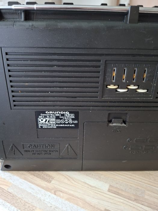 Радіо Grundig Concert boy 225a