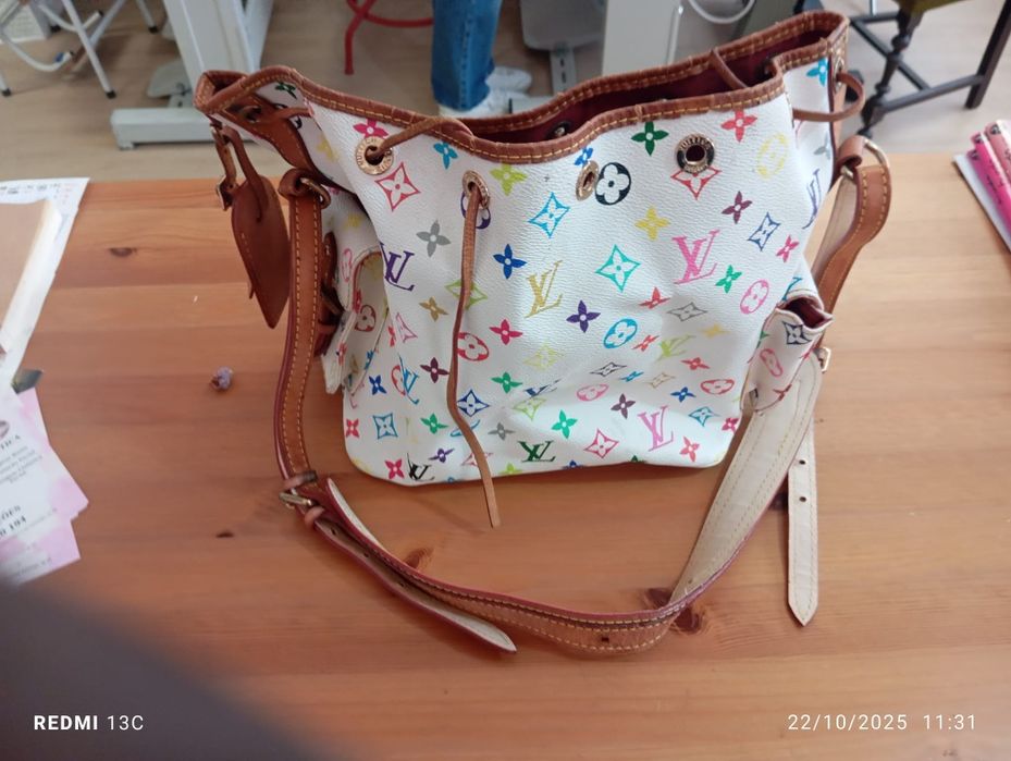 Mala Louis Vuitton Original colorida