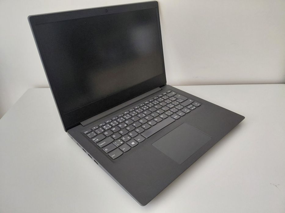 Lenovo V14 ADA | 8GB ram | SSD NVME 256GB