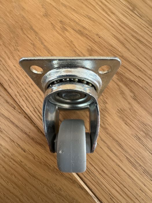 NOWE – Kółka meblowe obrotowe 4 szt. Emil Lux 395660 – nieużywane