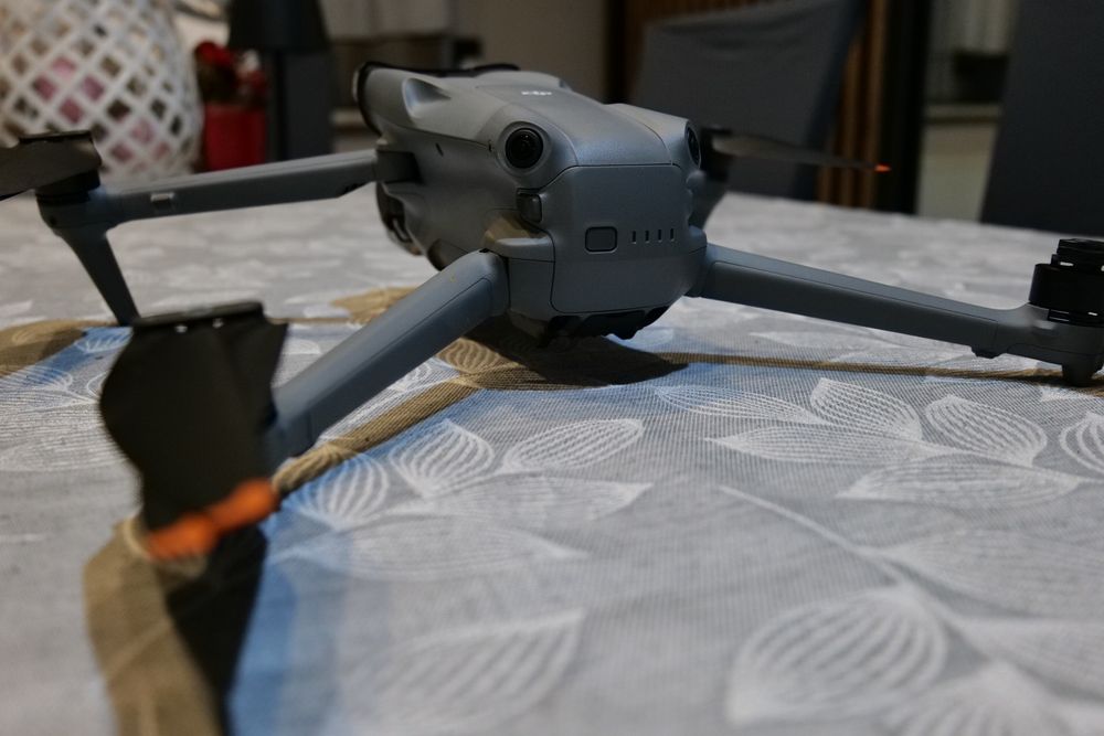 Dron DJI  air 3 duży zestaw