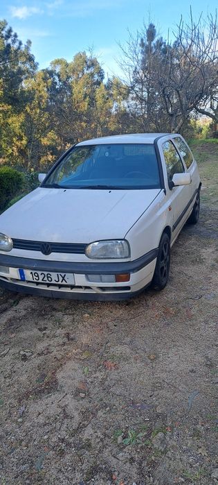 Volkswagen Golf 1.9D – Económico e Fiável

Vendo Volkswagen Golf 3 por