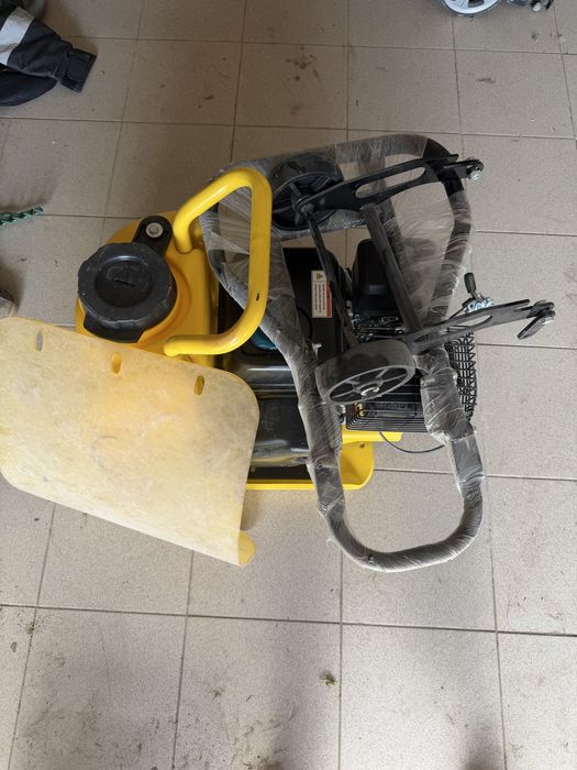 zagęszczarka JCB W400BL