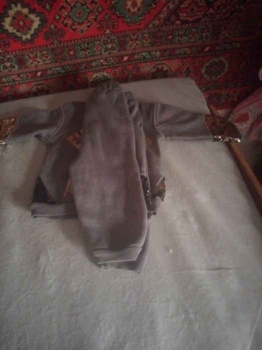 Речі на дівчинку