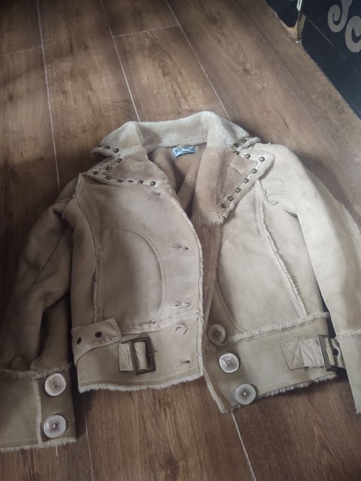 Терміново!Продам  байкерська  курточка,куртка,піджак,шубка,шуба,9-10 р