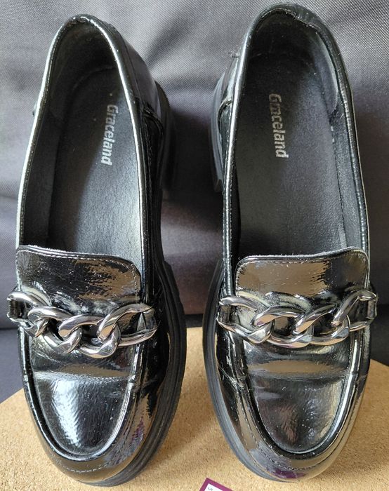 Czarne lakierowane mokasyny Deichmann 33