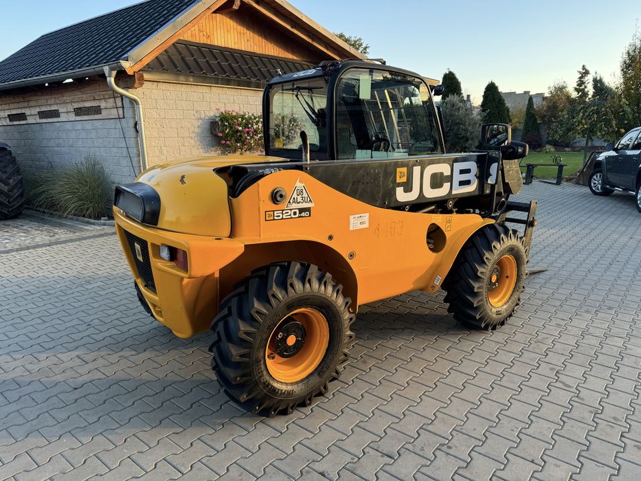 Ładowarka JCB 520-40 , 2015r 36kw silnik widly+łyżka 516,524,525,527