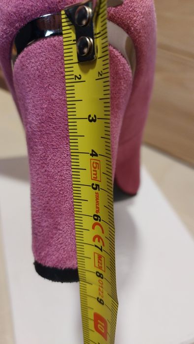 Czółenka damskie na słupku rozmiar 38