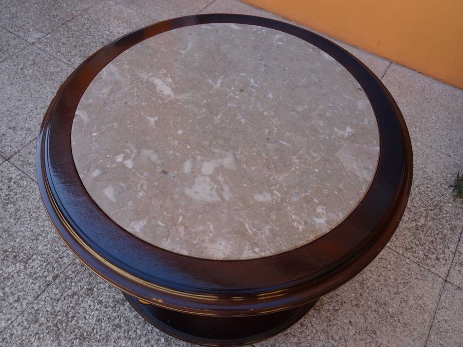 Mala/arca mesas pratos antiguidade