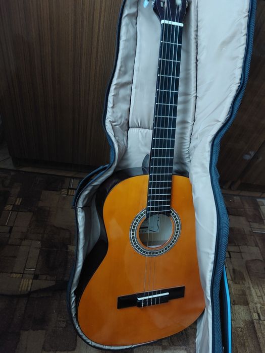 Gitara  hiszpańska " Miguel Almeria "