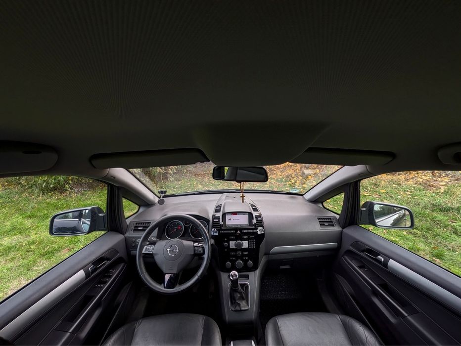 Продам Opel Zafira
