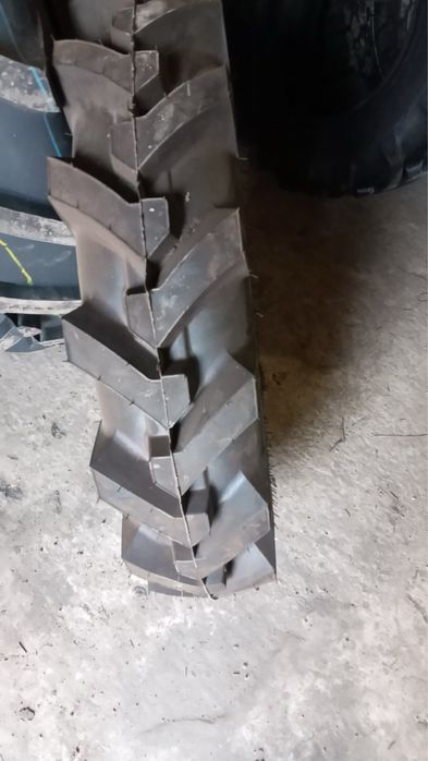 шина 8,3-20-8PR R-1 QZ-702 TT Marcher