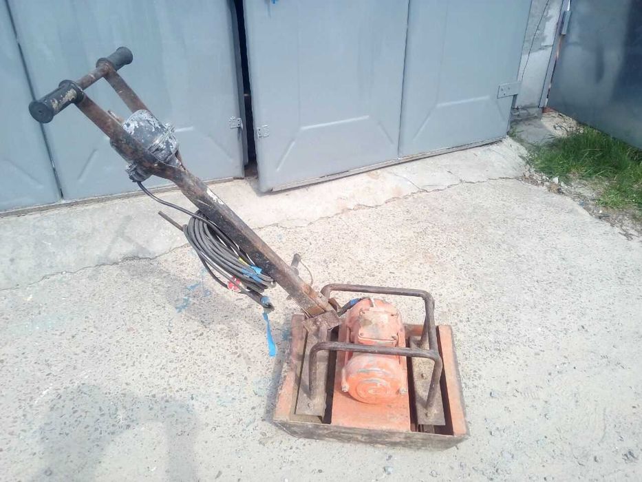 Віброущільнювач. Вибротрамбовка. 220 v..  Оренда