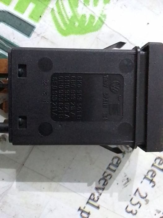 Interruptor De Desembacidor Vidro Traseiro  Volkswagen Polo (6N2)