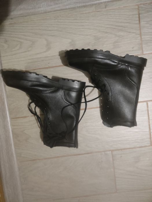 Новые берцы чёрные кожаные 42р. /Берці чорні шкіряні 1200грн