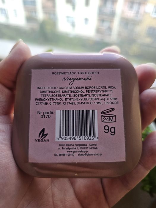 Rozświetlacz Nieziemski Glam Shop, Glamshop