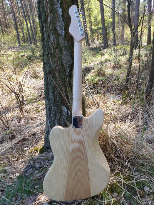 Giatara elektryczna SKG Jazzmaster