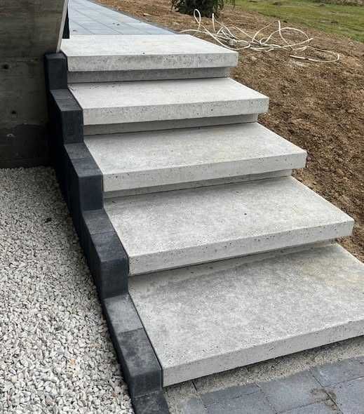 Schody lewitujące, beton arch., pod wymiar, duże formaty