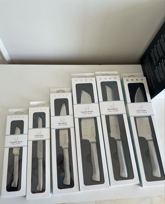 Набір ножів Smeg з підставкою