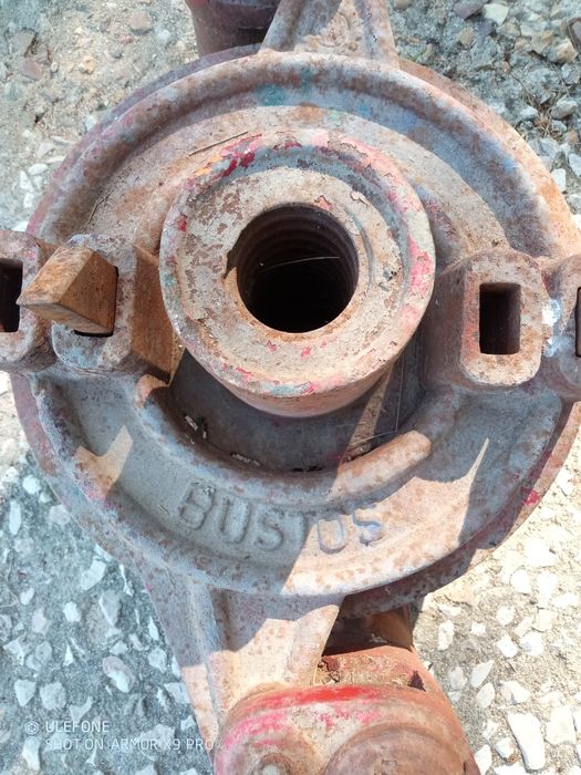 Prensa de vinho antiga