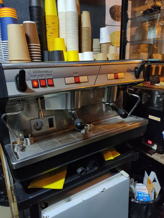 Бізнес, кав'ярня на Дзержинці