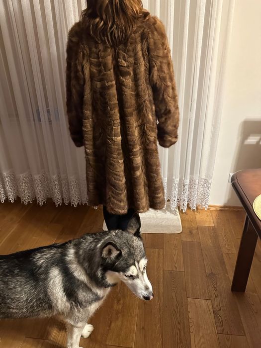 Futro z norek naturalne