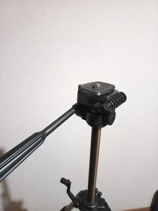 Штатив тринога Velbon  cx-444