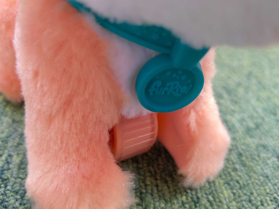 FurReal Walkalots Gatinho Interativo