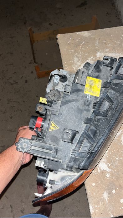 Ótica direita frente BMW e46 XENON