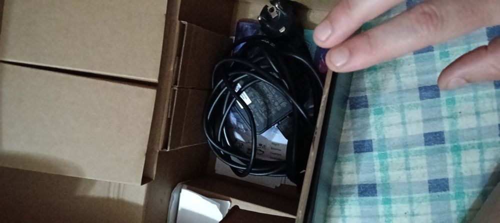 Vendo consola portátil MSI como nova