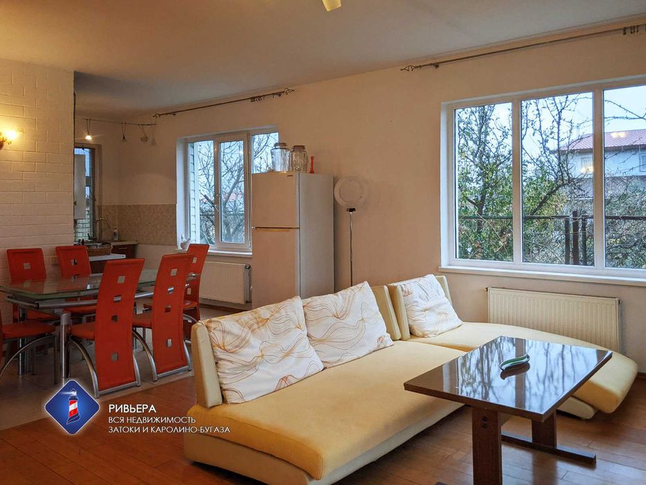 Продам дом в Каролино-Бугазе. Камин, летняя веранда, 3 спальни.