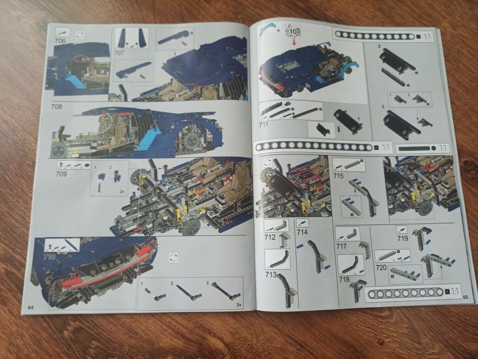 Конструктор аналог Lego Technic Bugatti Chiron (42083).