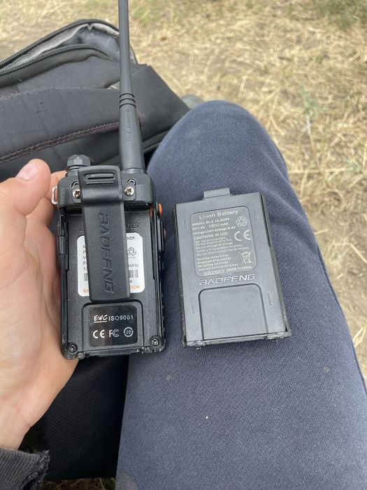 продам рацію uv-5r