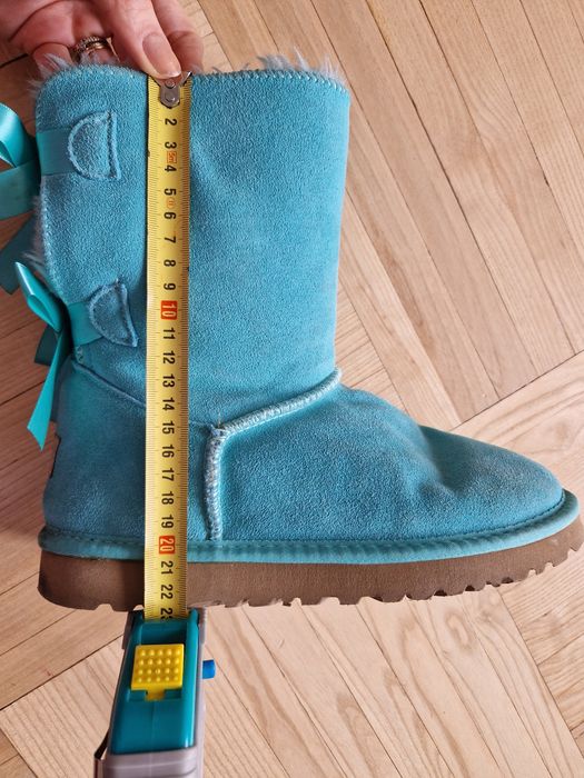 Miętowe śniegowce w stylu UGG