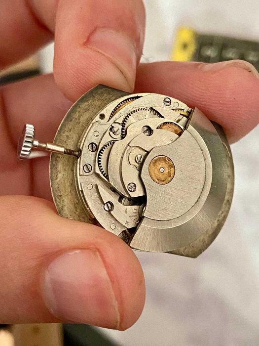 Relógio Yema Automático Caixa Estilo TV (Precisa de Reparação)